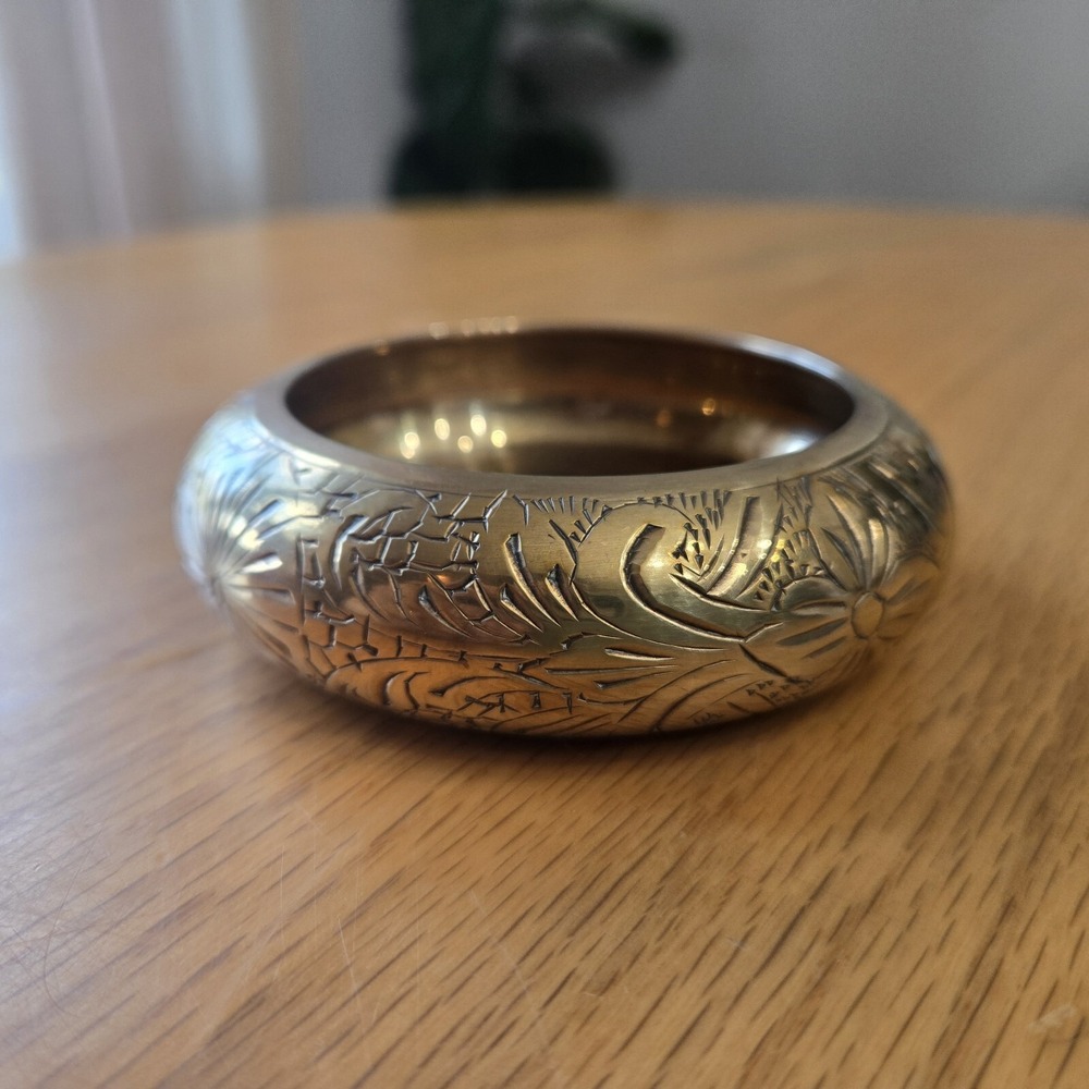 Engraved Brass Bangle Bracelet VTG India Boho - Picture 3 of 4